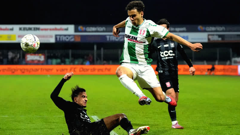 FC Dordrecht bij start vierde periode niet langs MVV: 1-1