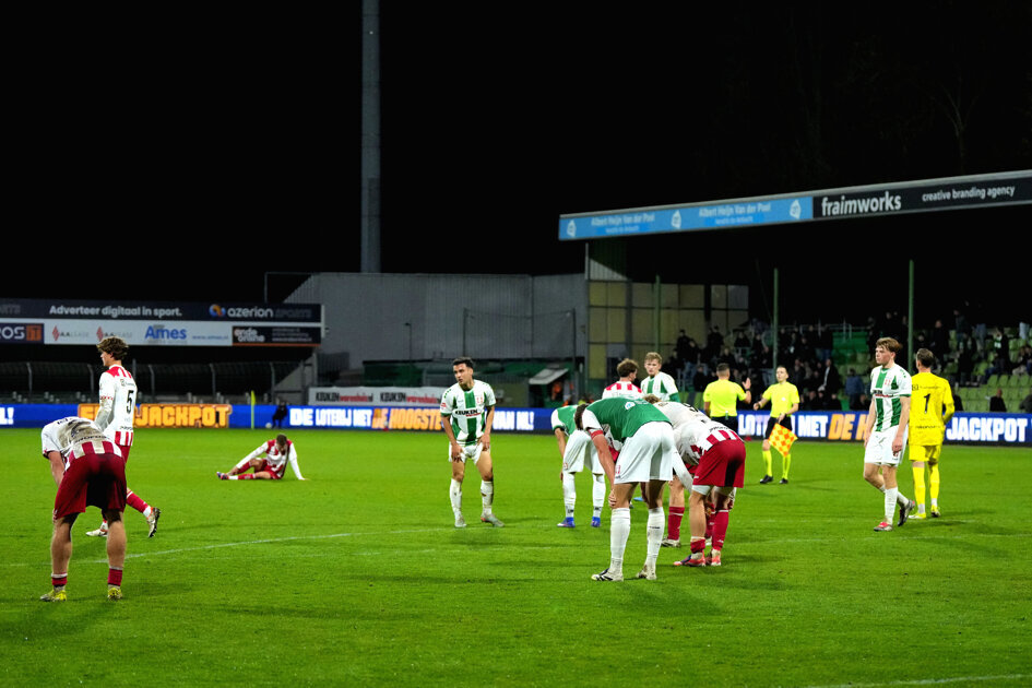 FC Dordrecht morst punten tegen TOP Oss: 'Je moet leren om zo’n wedstrijd dood te maken'