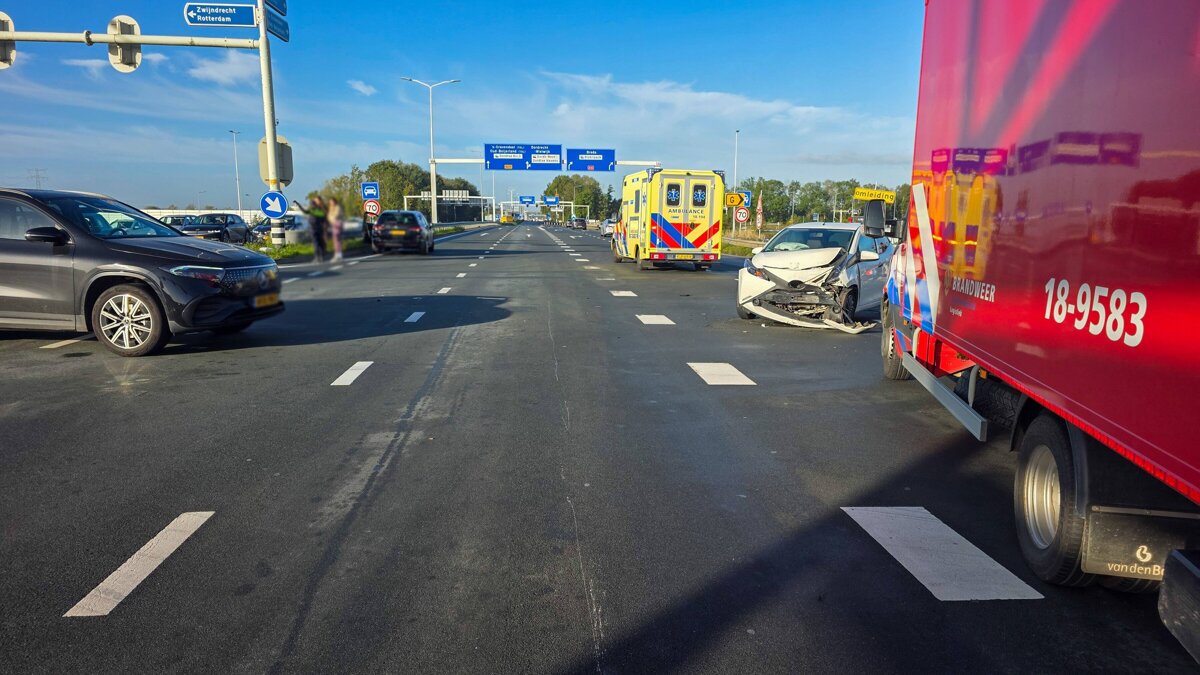 Ongeluk N3 Laan van Europa geblurd