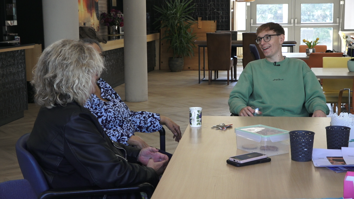 Jens foto met 2 ouderen