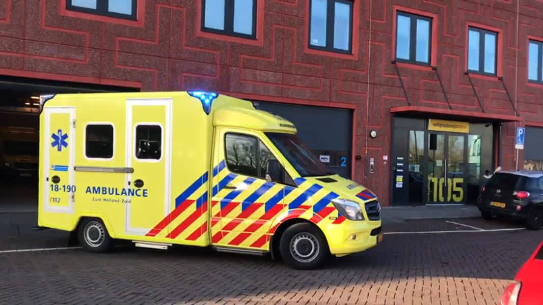 ambulance01