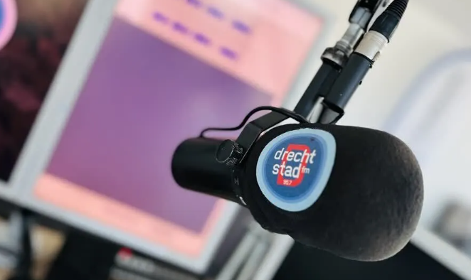 Een nieuwe Studio De Witt: presentator Ronald Roël te gast