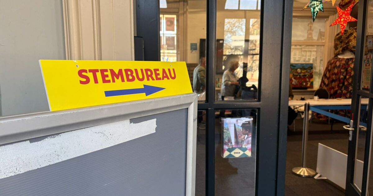 Wonen en leefbaarheid de thema’s in Dordrecht, stembureau stationshal al drukbezocht