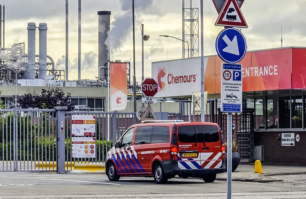2607235006