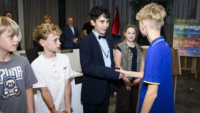 260922Installatie-Kinderburgemeester-Daan-Berat