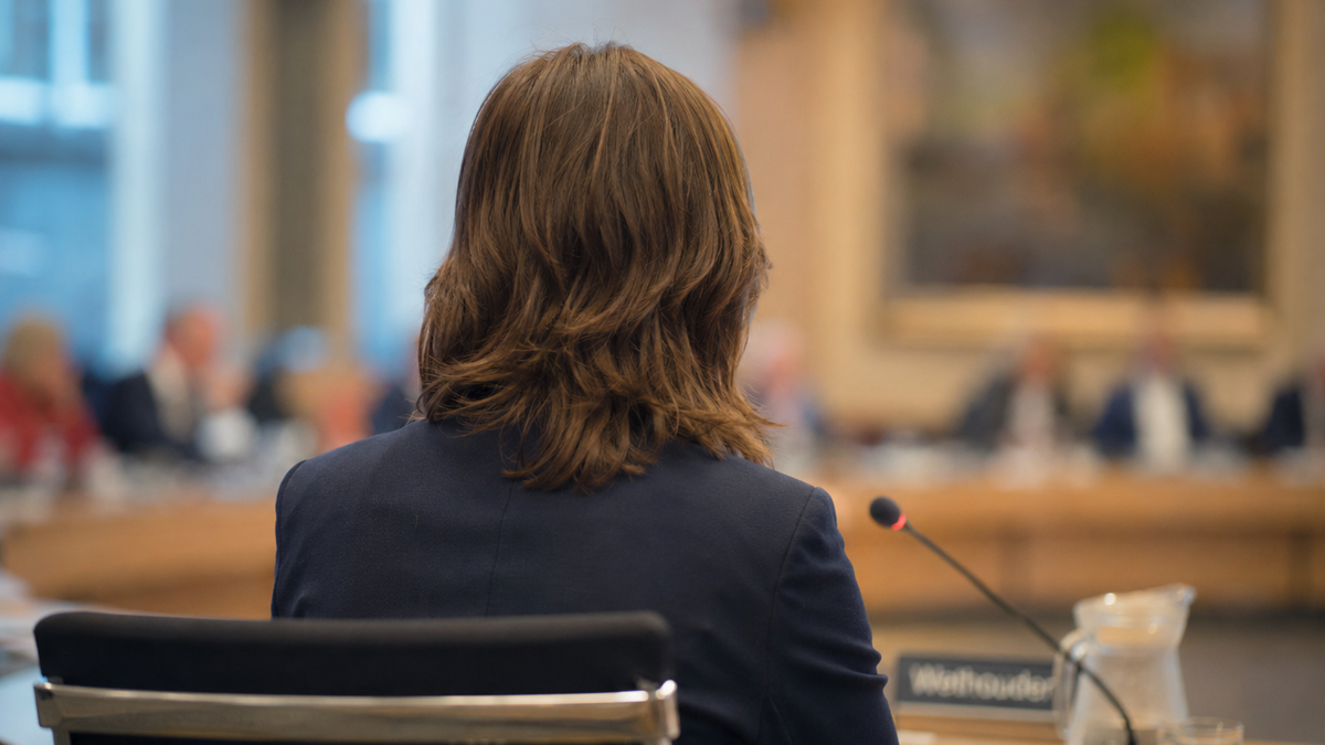 Vrouwelijke wethouder AI gegenereerd