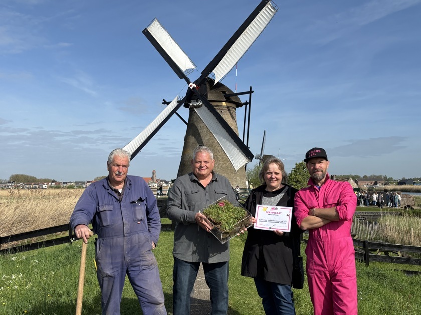 Familie De Vries wint stuk grond van Werelderfgoed Kinderdijk