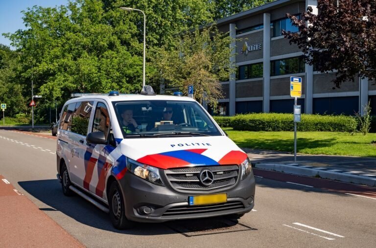 42 boetes en drie aanhoudingen bij verkeerscontrole