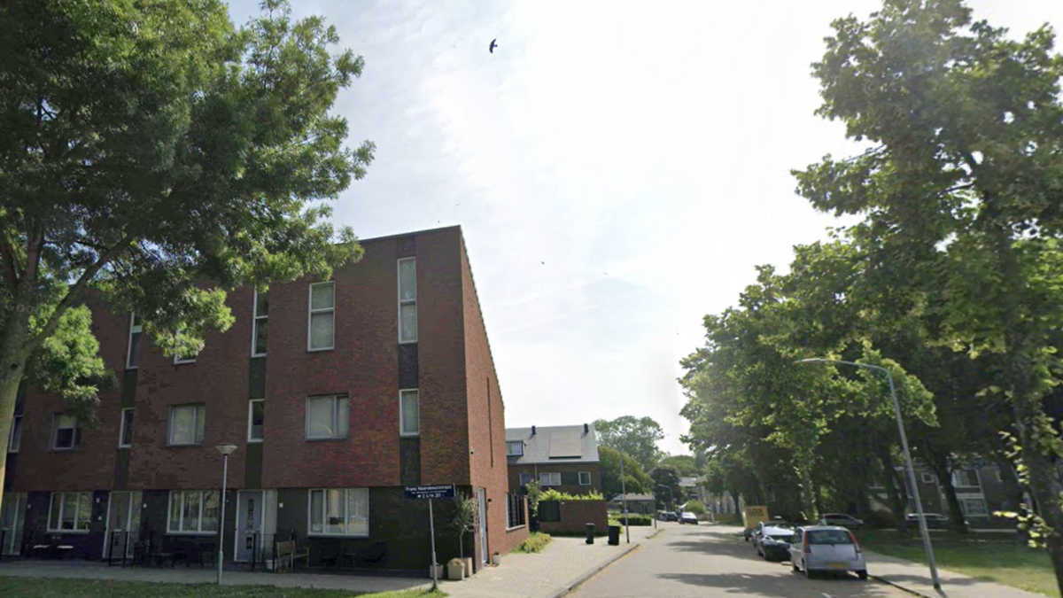 Bloys van Treslongstraat, google streetview