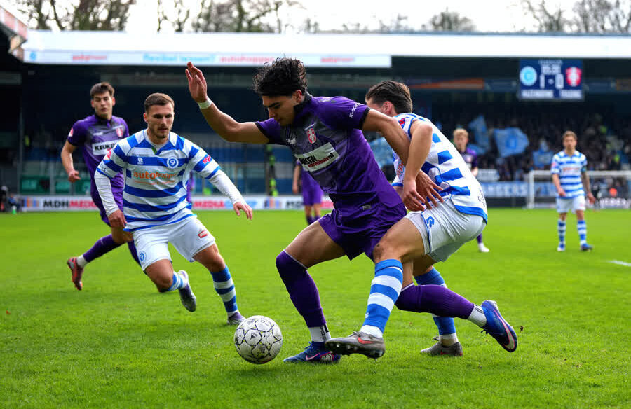 Stephano Carrillo deed alleen de eerste helft mee