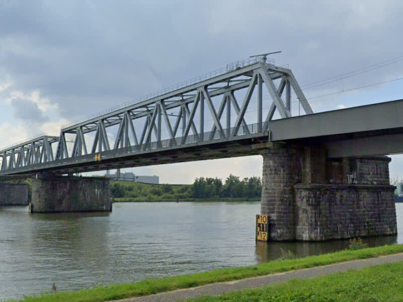 cbf5ef43ca9afe8e29b5882b033e2418.jpg