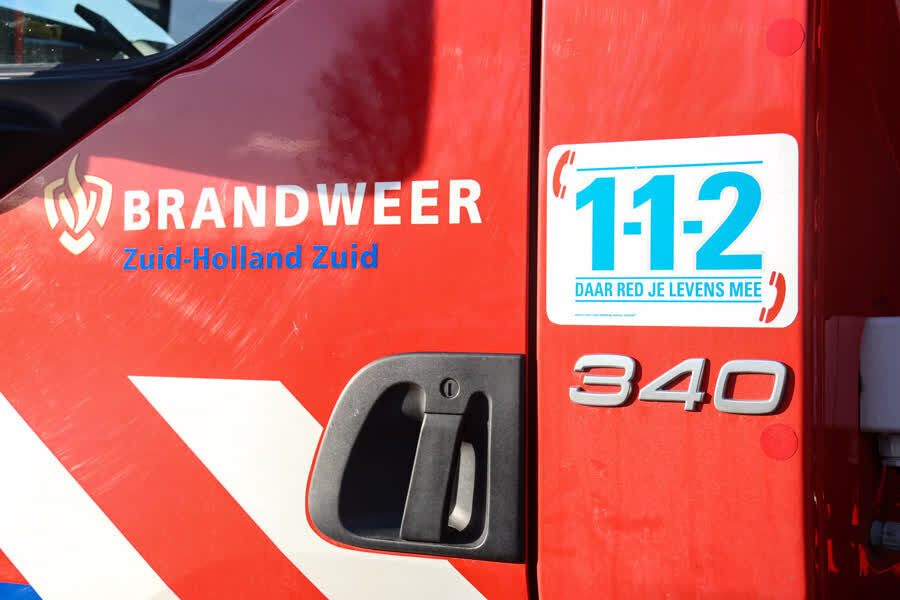 Auto gaat in vlammen op in Zwijndrecht