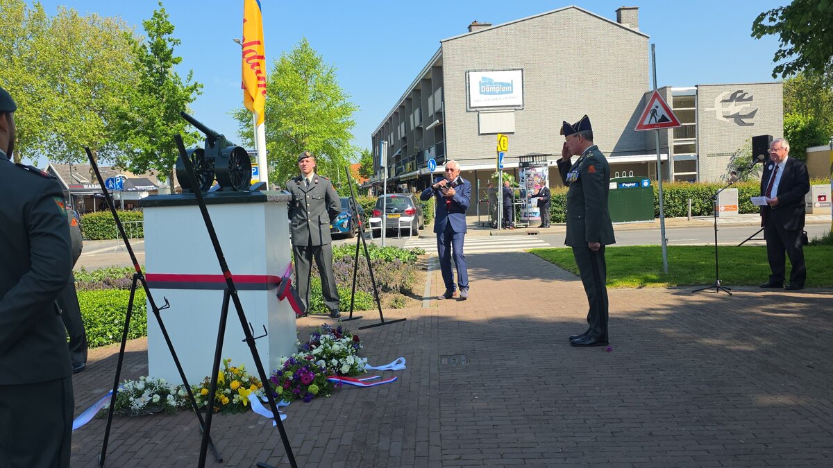 foto herdenking dubbeldam.jpg