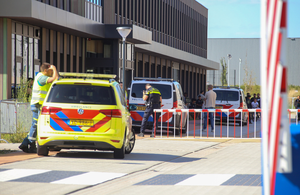 Steekpartij AZC foto