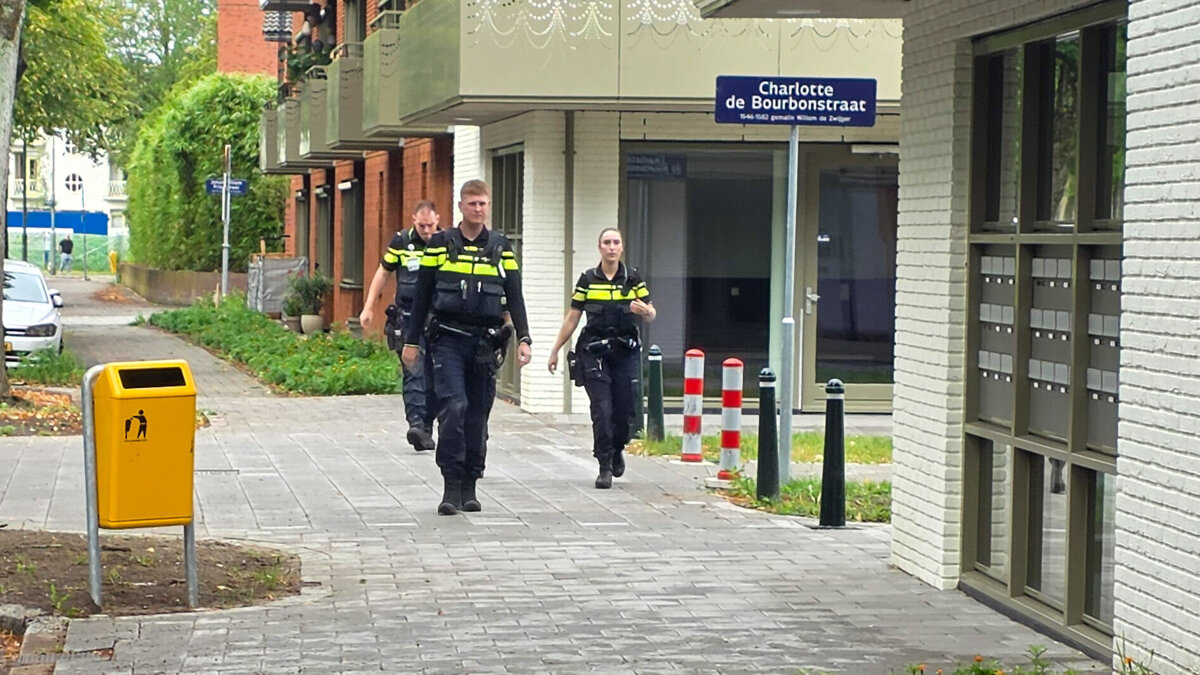 vuurwapenmelding Charlotte de Bourbonstraat