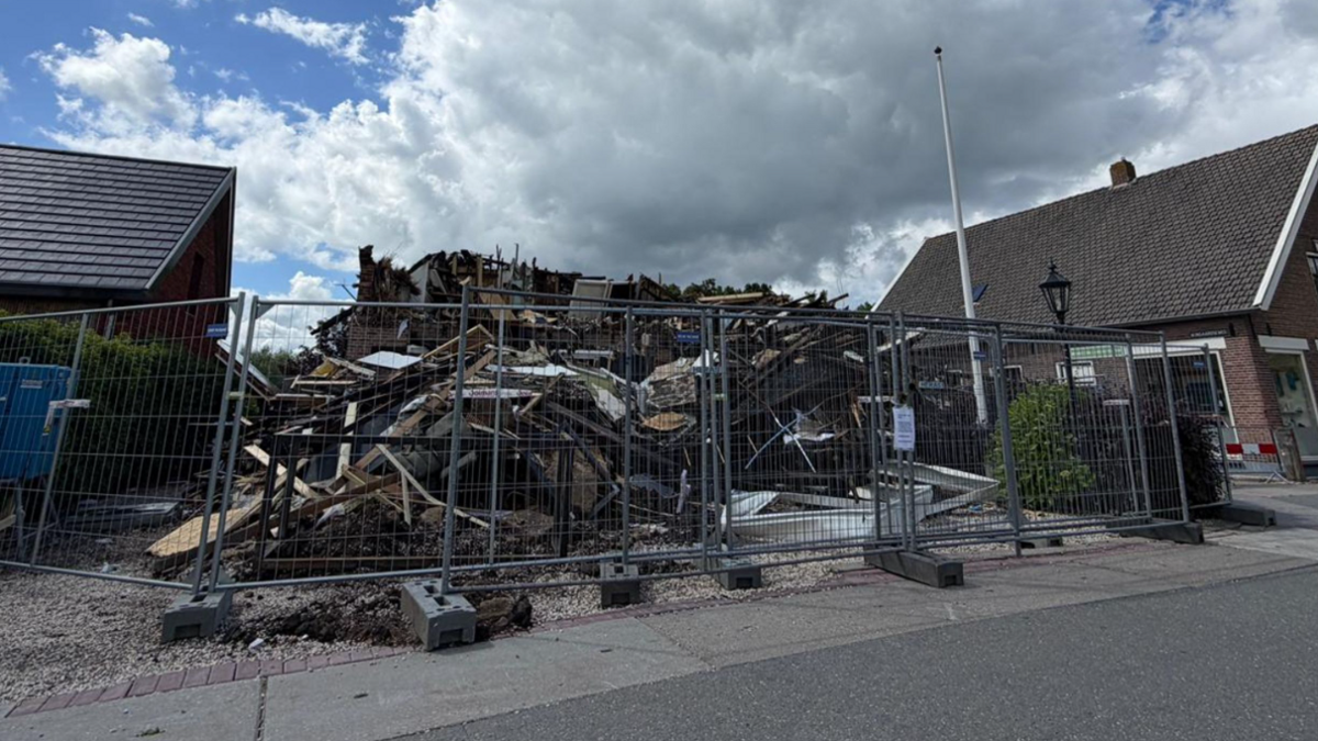 afgebroken huis Bleskensgraaf Rijnmond